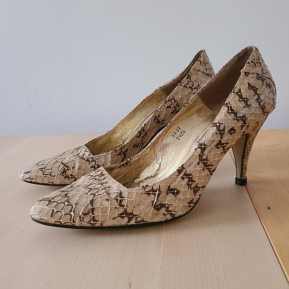 J. Renee Vintage SnakeSkin Patten Pumps - size 7.5